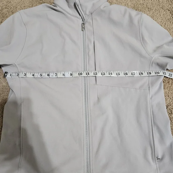 lululemon athletica Men's Sojourn Jacket - Sea Salt - Picture 8 of 9